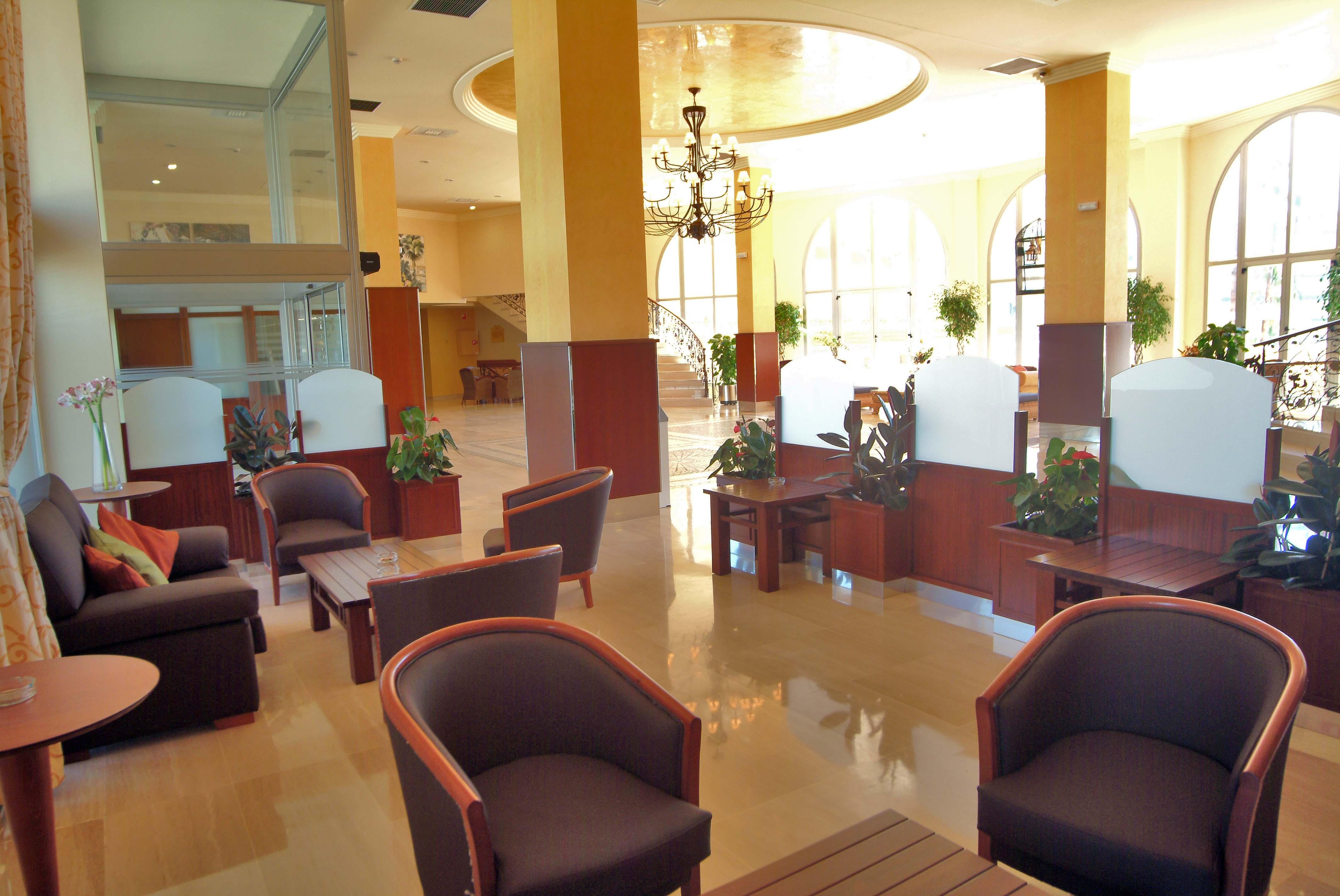 Ohtels La Hacienda Hotel La Pineda Luaran gambar